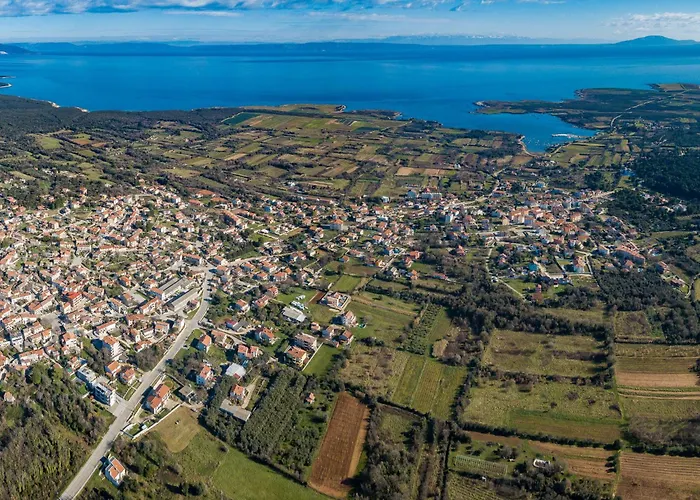 By Interhome Apartment Liznjan