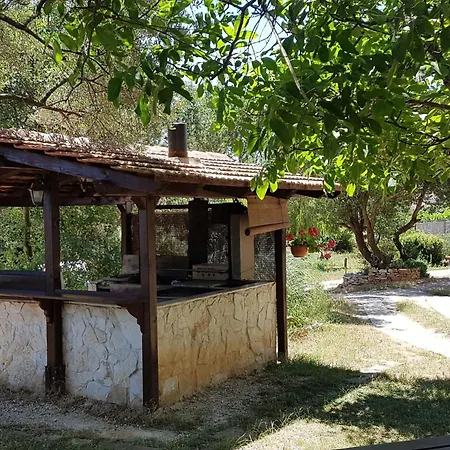 By Interhome דירה Ližnjan